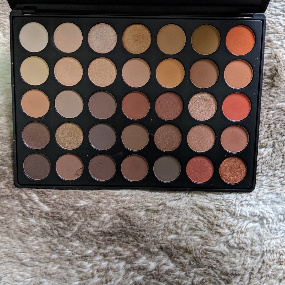 Makeup - Picture 2 of 2